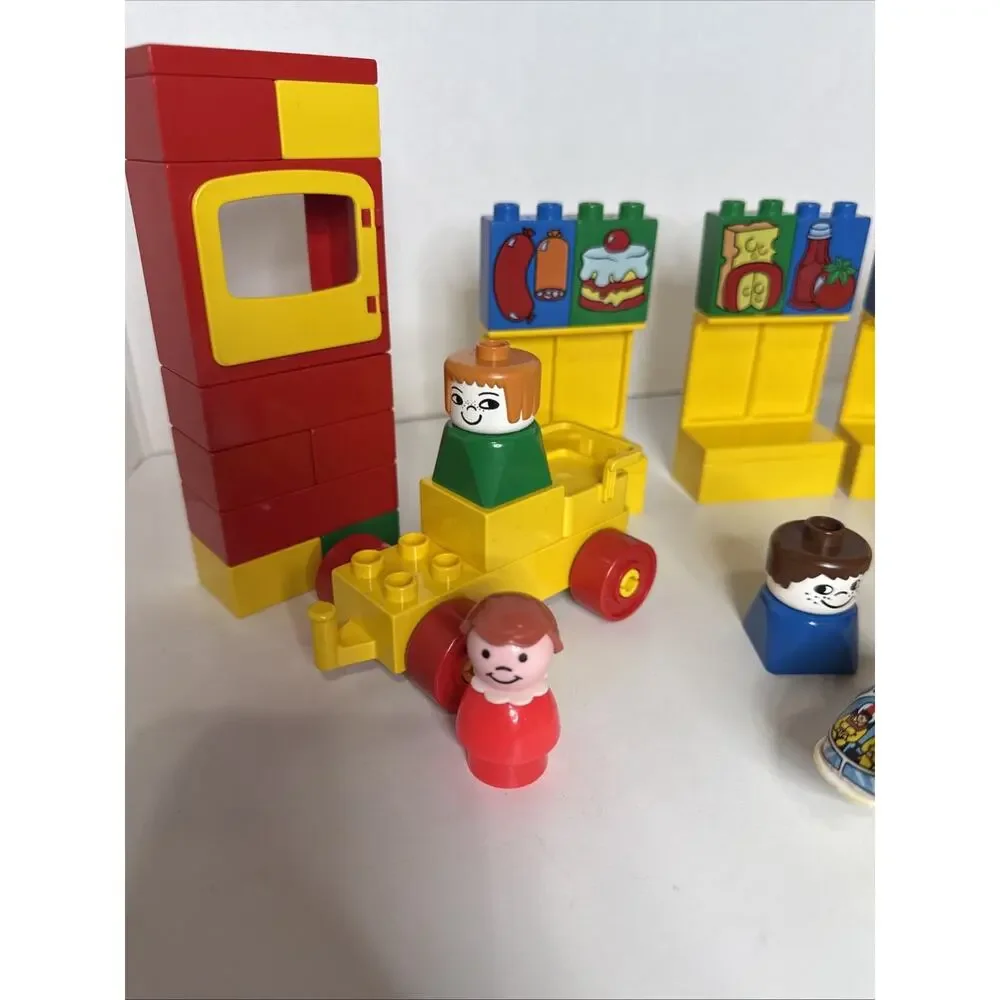 Vintage 1980 Duplo Lego 2640 Grocery Store With 3 Figurines And Extras Only PICT